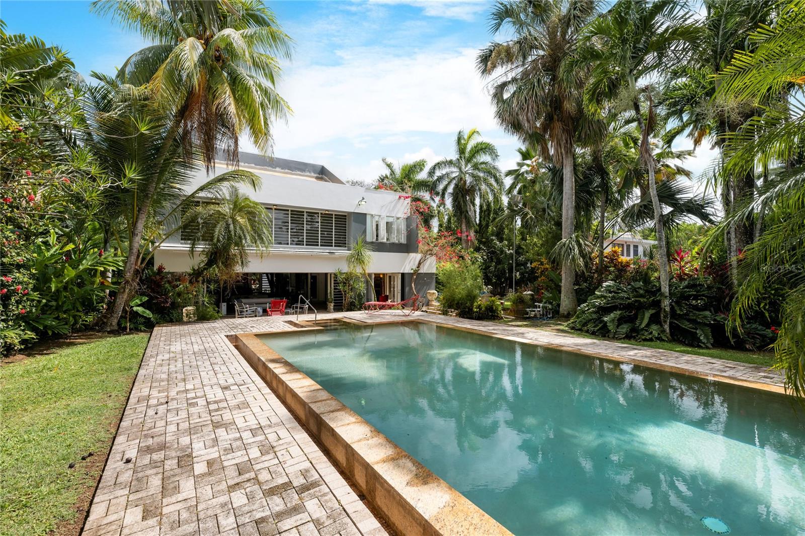 PR9116969 Property Photo