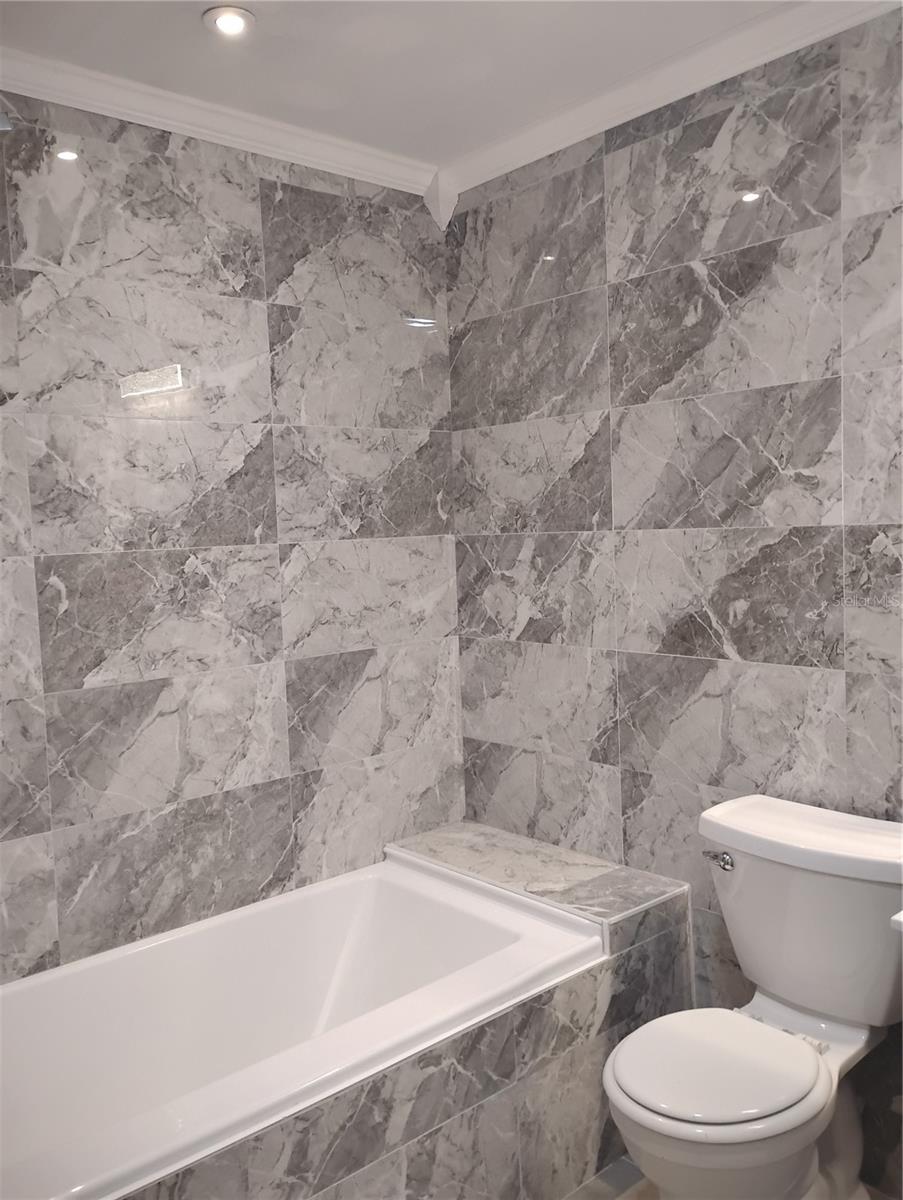 17 HUNTLEY CT, HAINES CITY, FL, 33844