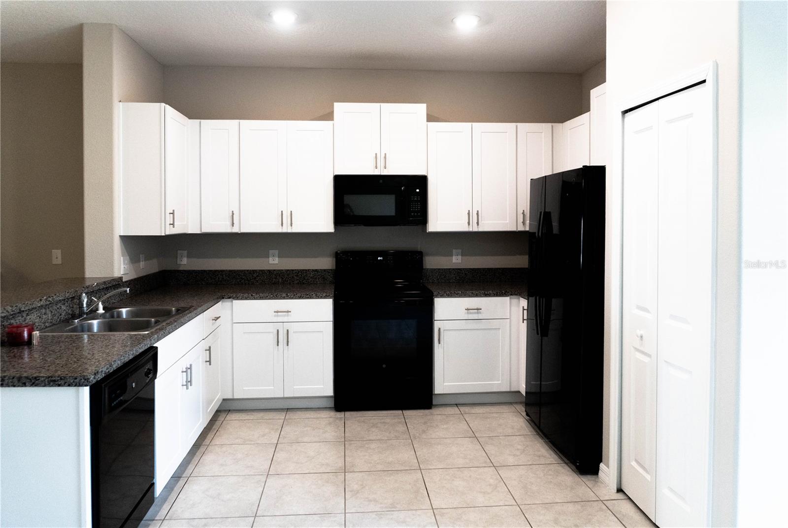 4527 GLOBE THISTLE DR, TAMPA, FL, 33619