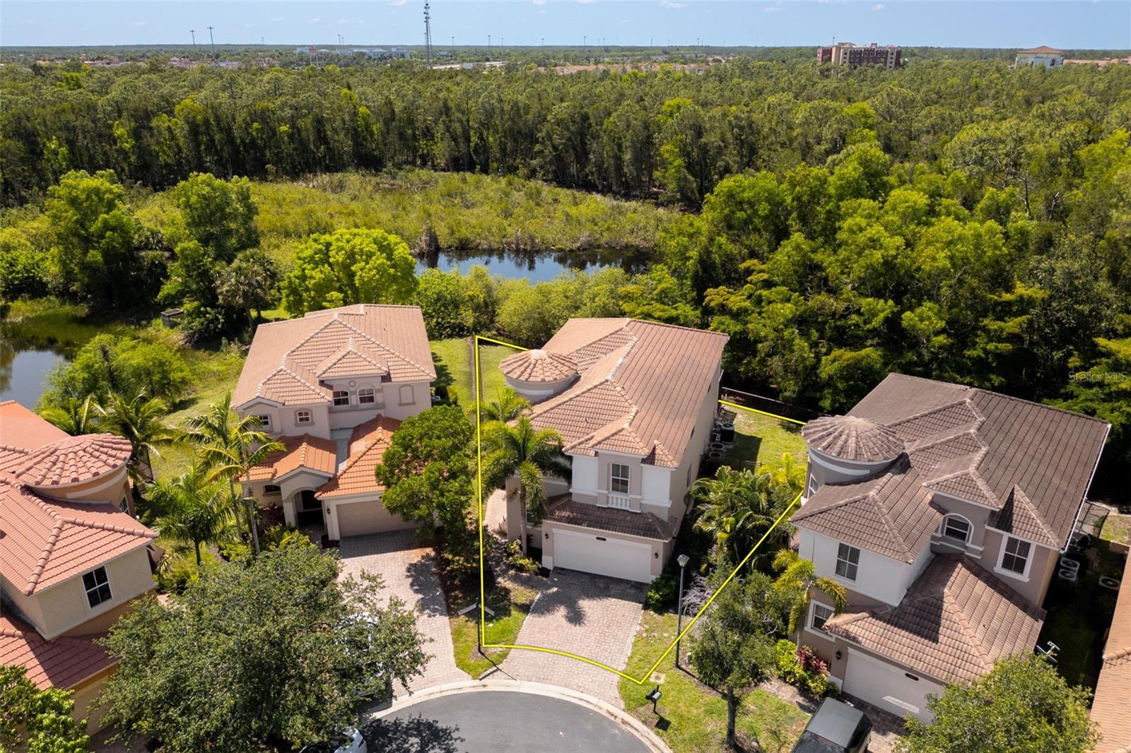 10261 S SILVER PALM DR, ESTERO, FL, 33928