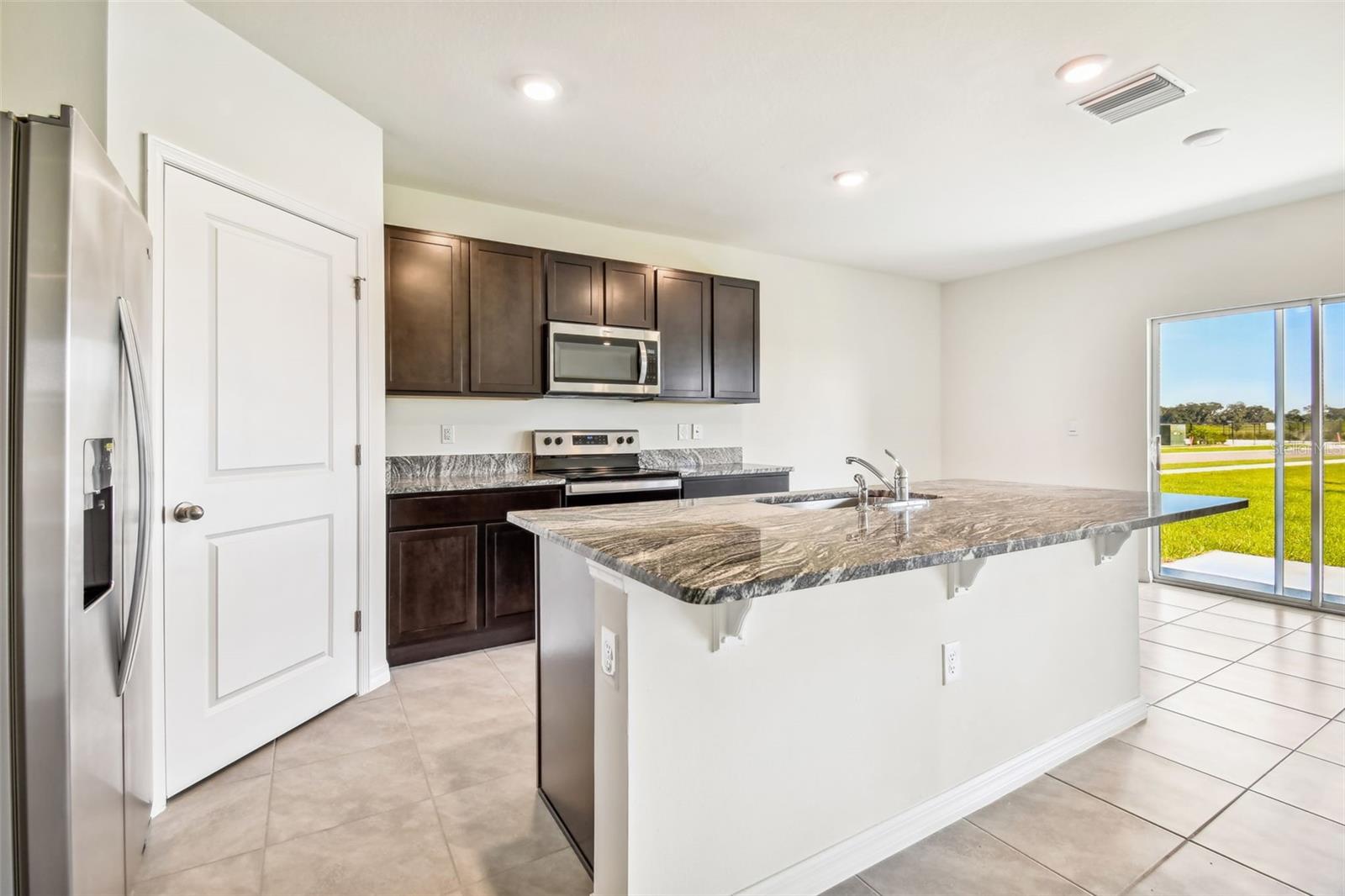 2774 COMMON FIG RUN, WESLEY CHAPEL, FL, 33543