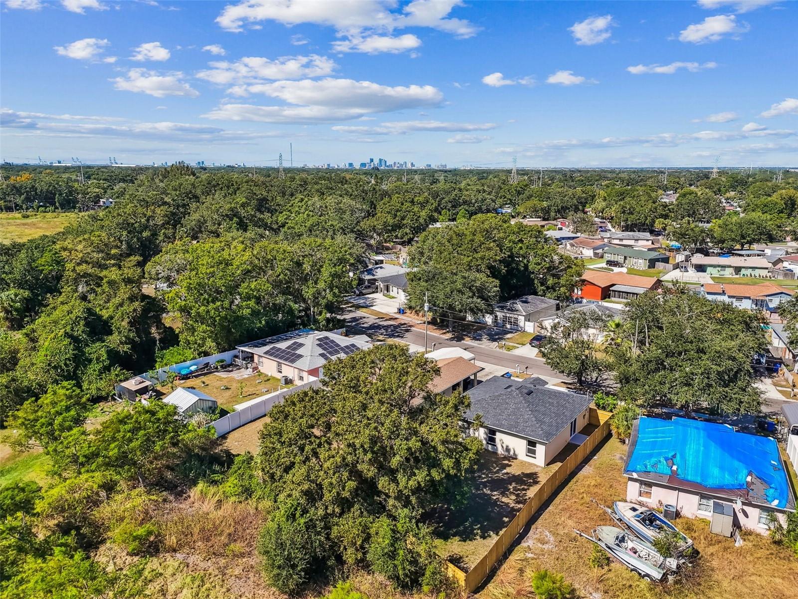 1718 GREEN RIDGE RD, TAMPA, FL, 33619