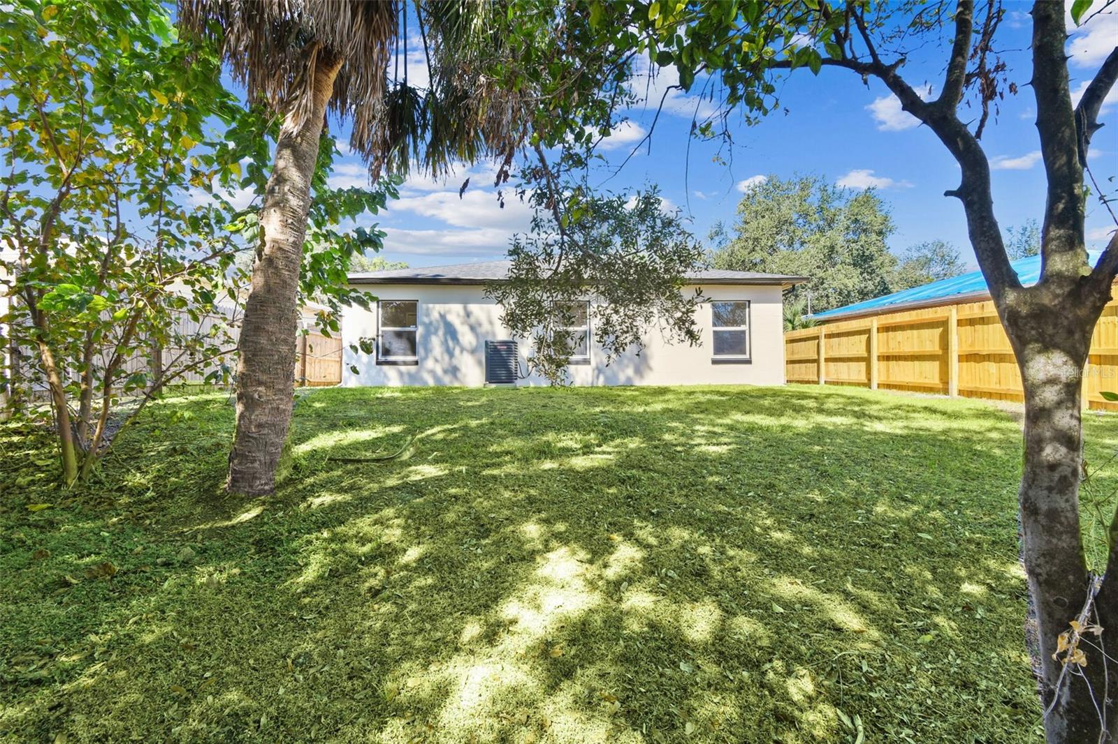 1718 GREEN RIDGE RD, TAMPA, FL, 33619