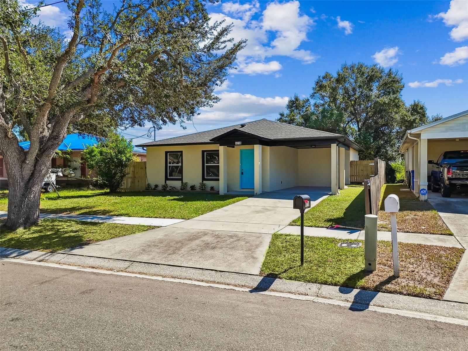 1718 GREEN RIDGE RD, TAMPA, FL, 33619