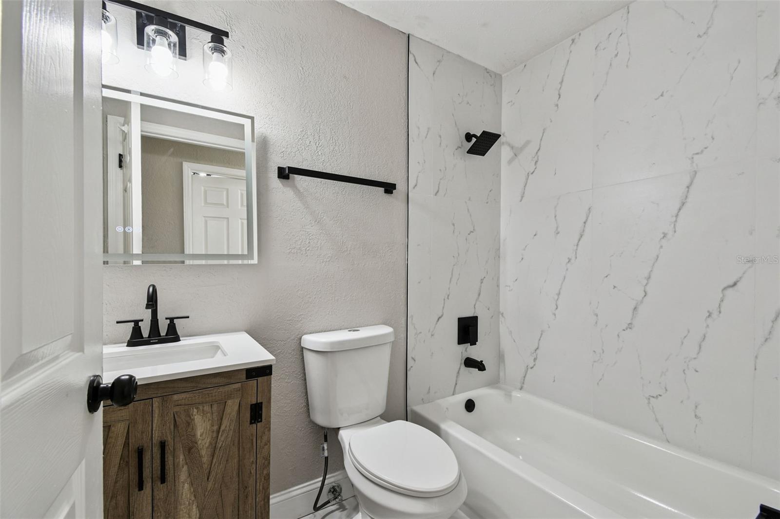 1718 GREEN RIDGE RD, TAMPA, FL, 33619