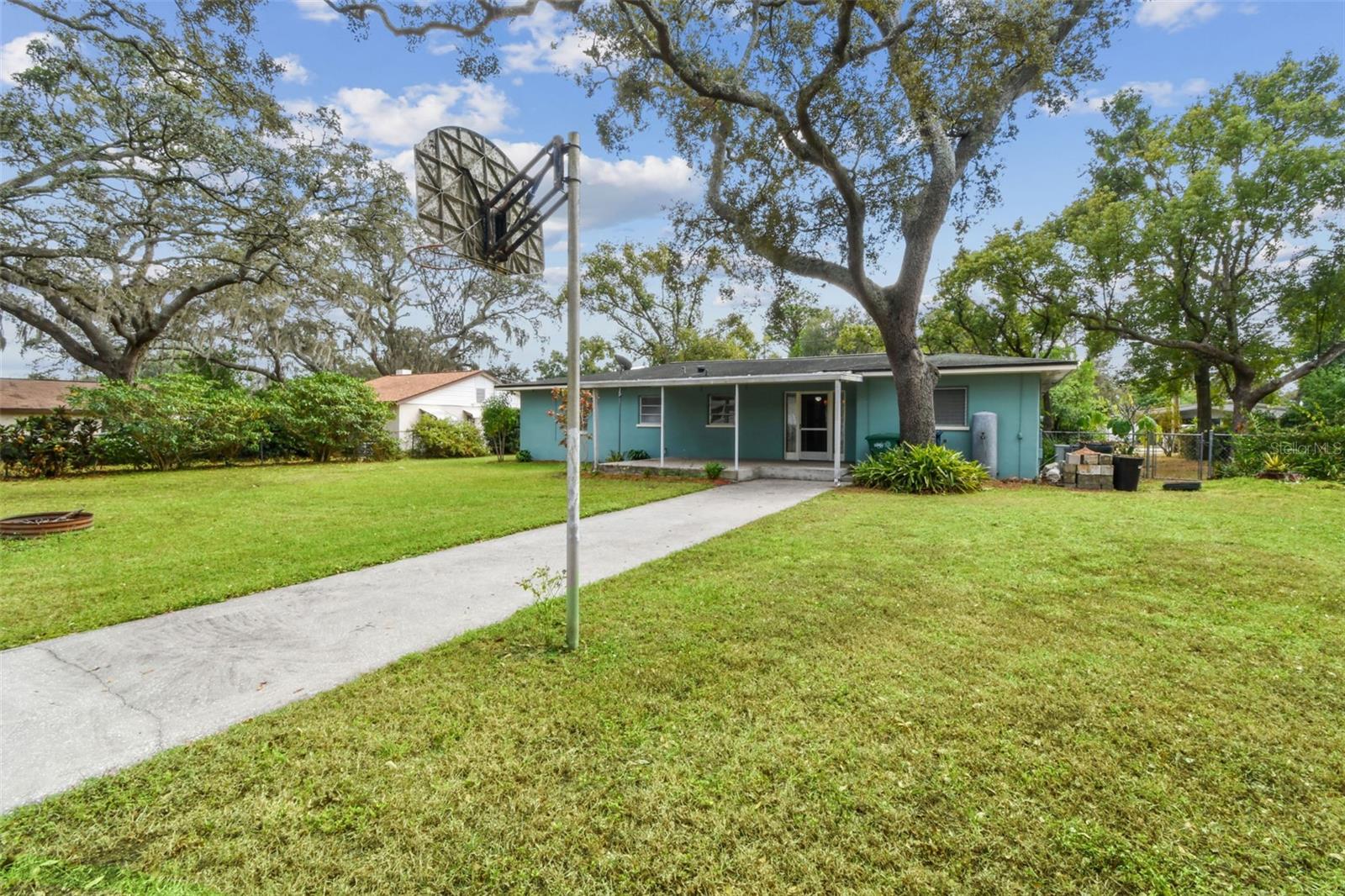 1411 W MEADOWBROOK AVE, TAMPA, FL, 33612