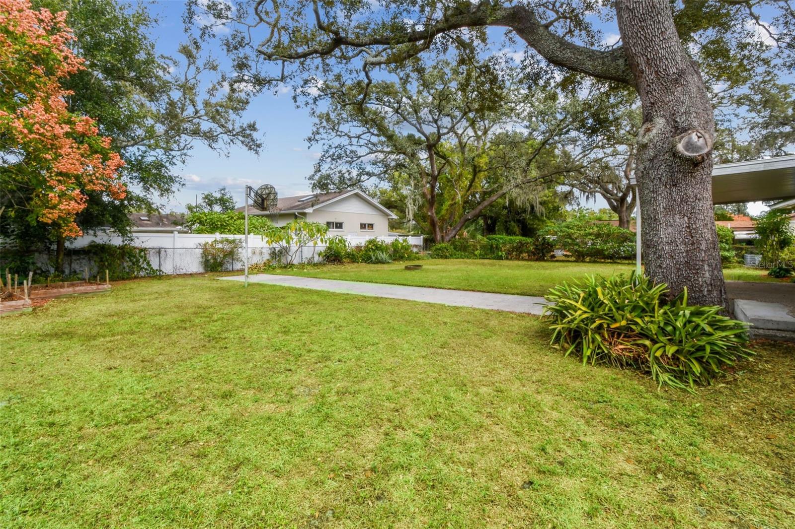 1411 W MEADOWBROOK AVE, TAMPA, FL, 33612