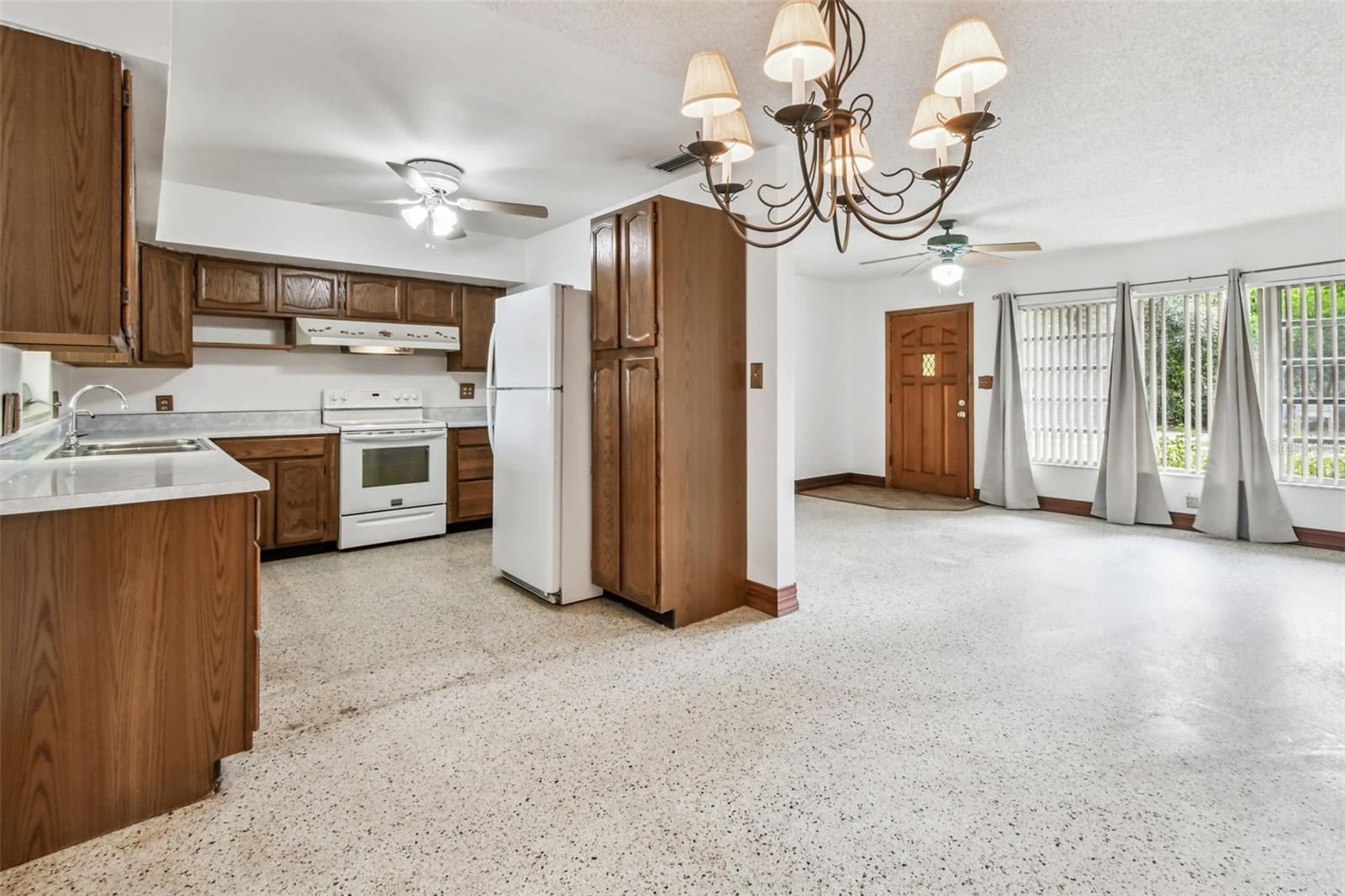 1411 W MEADOWBROOK AVE, TAMPA, FL, 33612