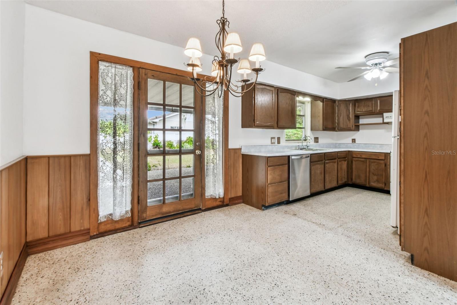 1411 W MEADOWBROOK AVE, TAMPA, FL, 33612