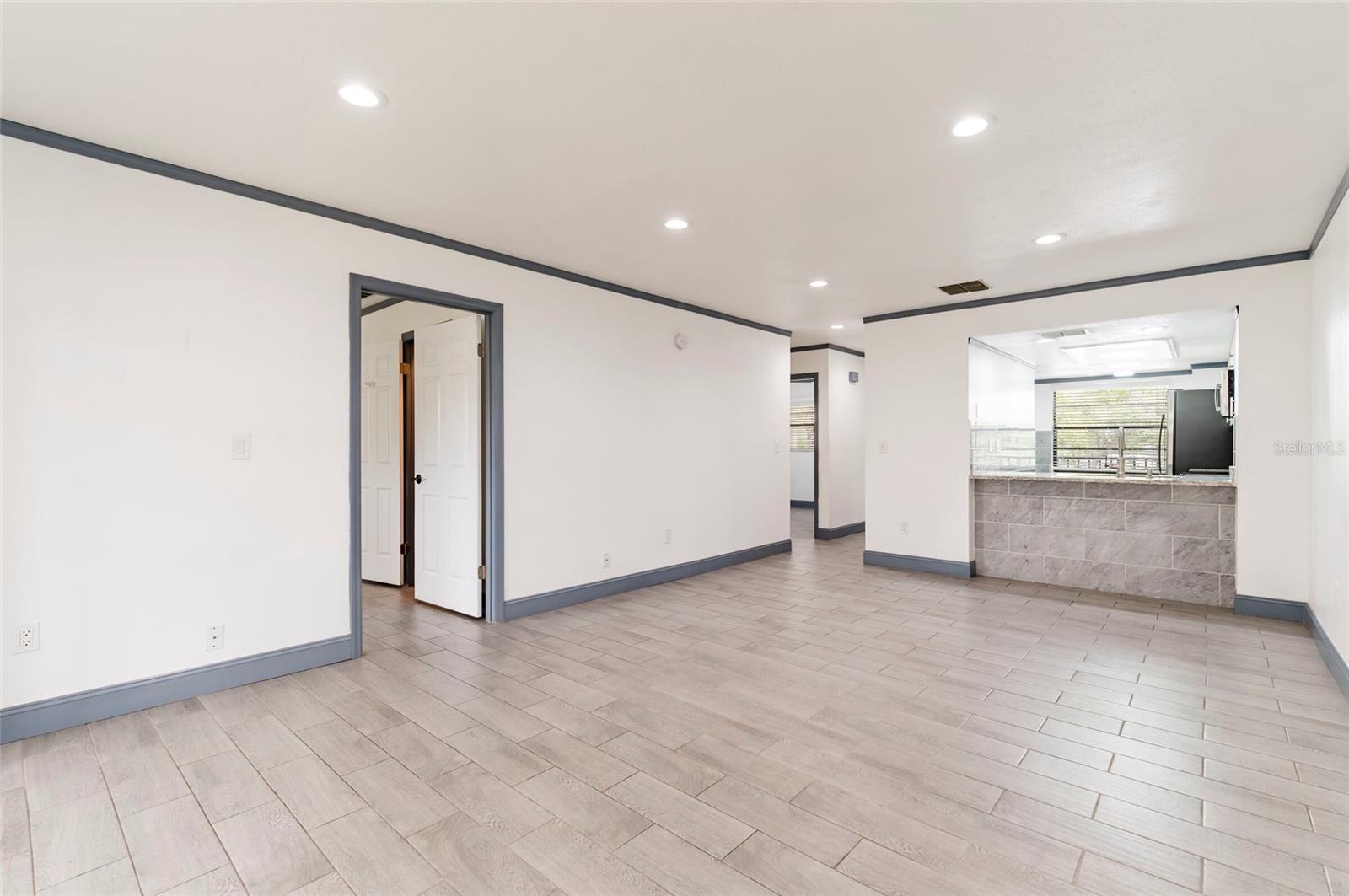 2275 62ND AVE N #5202, ST PETERSBURG, FL, 33702