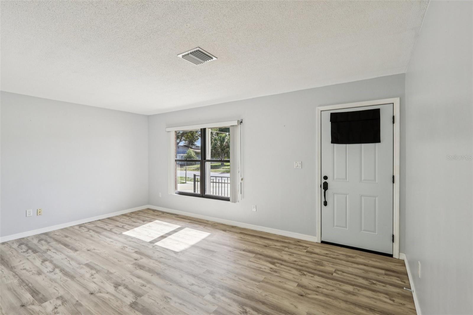 892 HAMPTON DR NE, PALM BAY, FL, 32905