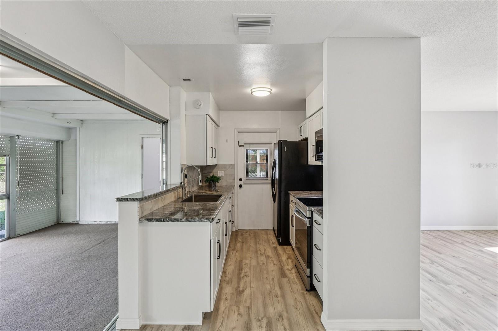 892 HAMPTON DR NE, PALM BAY, FL, 32905