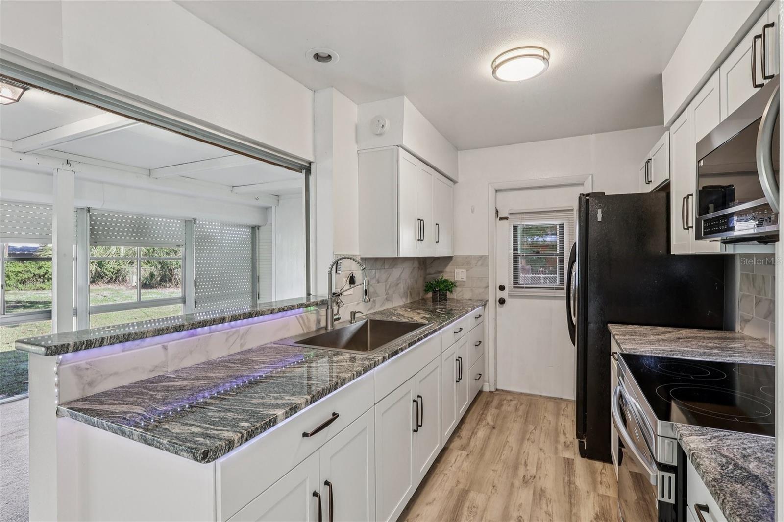 892 HAMPTON DR NE, PALM BAY, FL, 32905