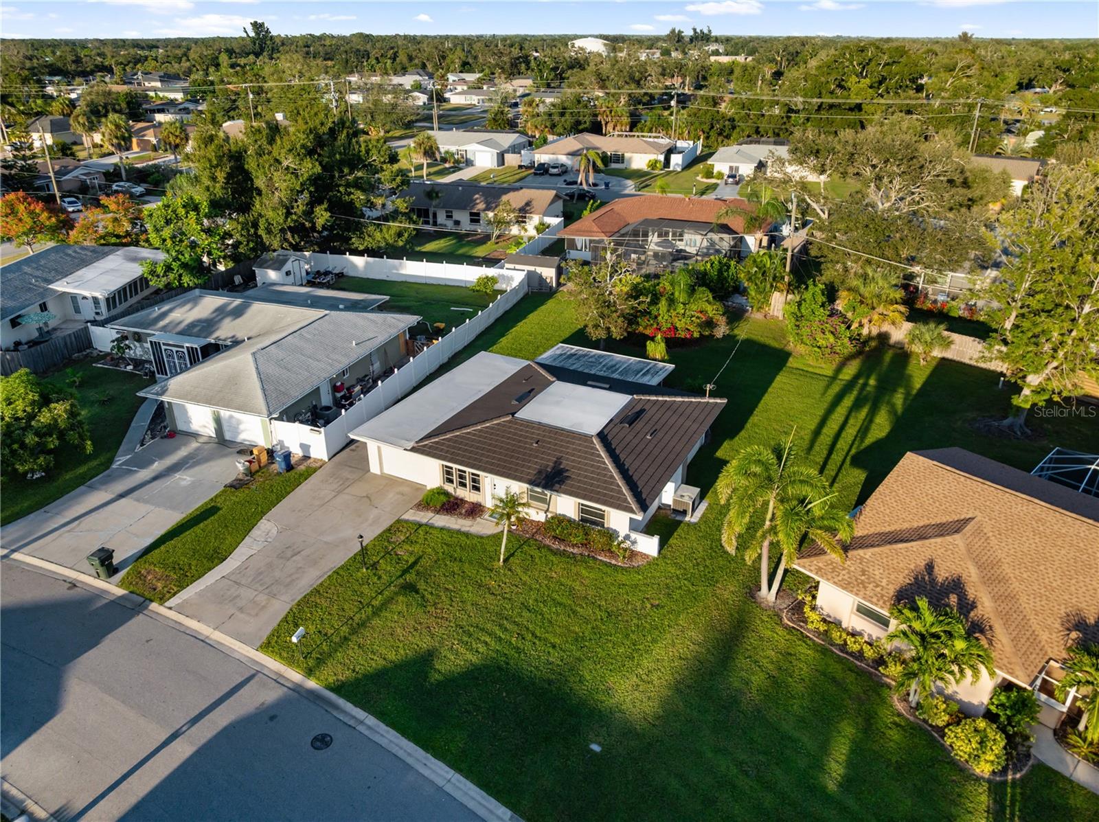 466 SUNNYSIDE DR, VENICE, FL, 34293