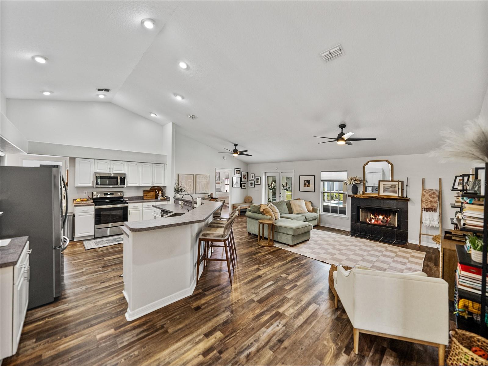 1301 HIDDEN CREEK CT, WINTER HAVEN, FL, 33880