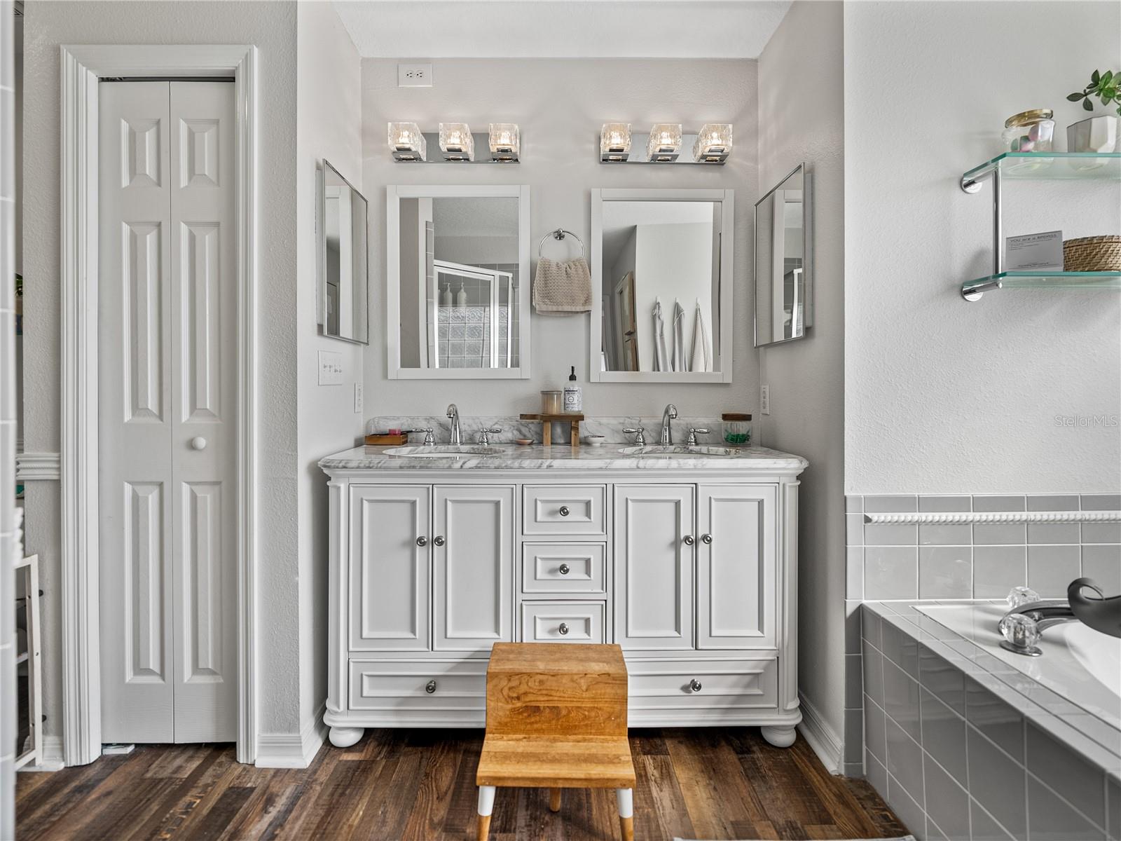 1301 HIDDEN CREEK CT, WINTER HAVEN, FL, 33880