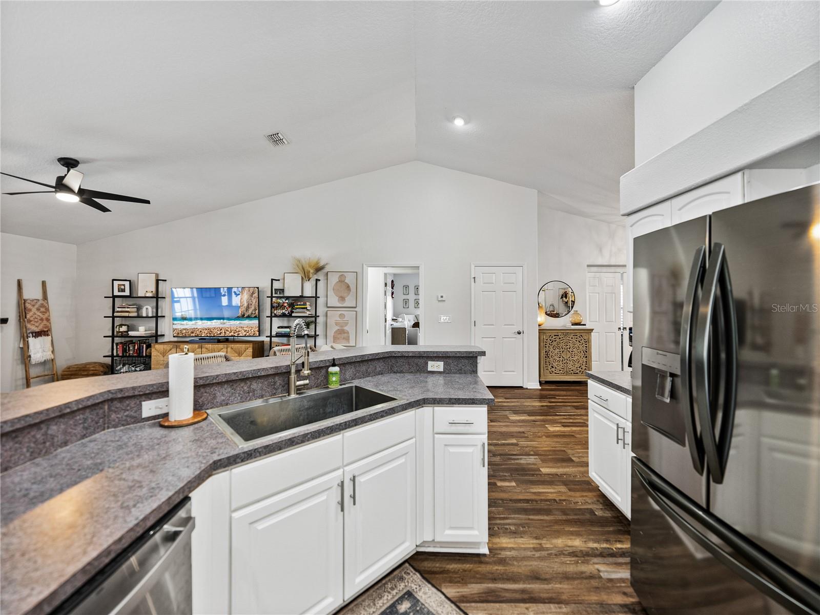 1301 HIDDEN CREEK CT, WINTER HAVEN, FL, 33880