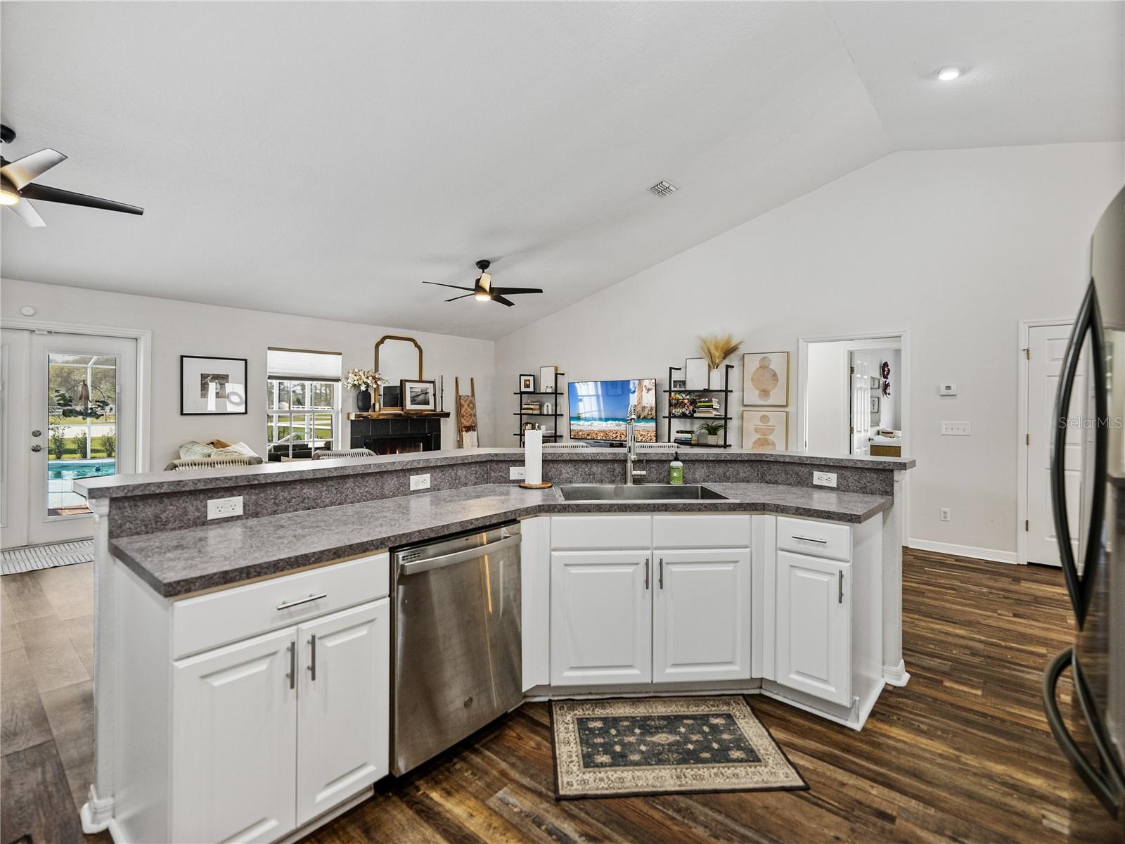 1301 HIDDEN CREEK CT, WINTER HAVEN, FL, 33880