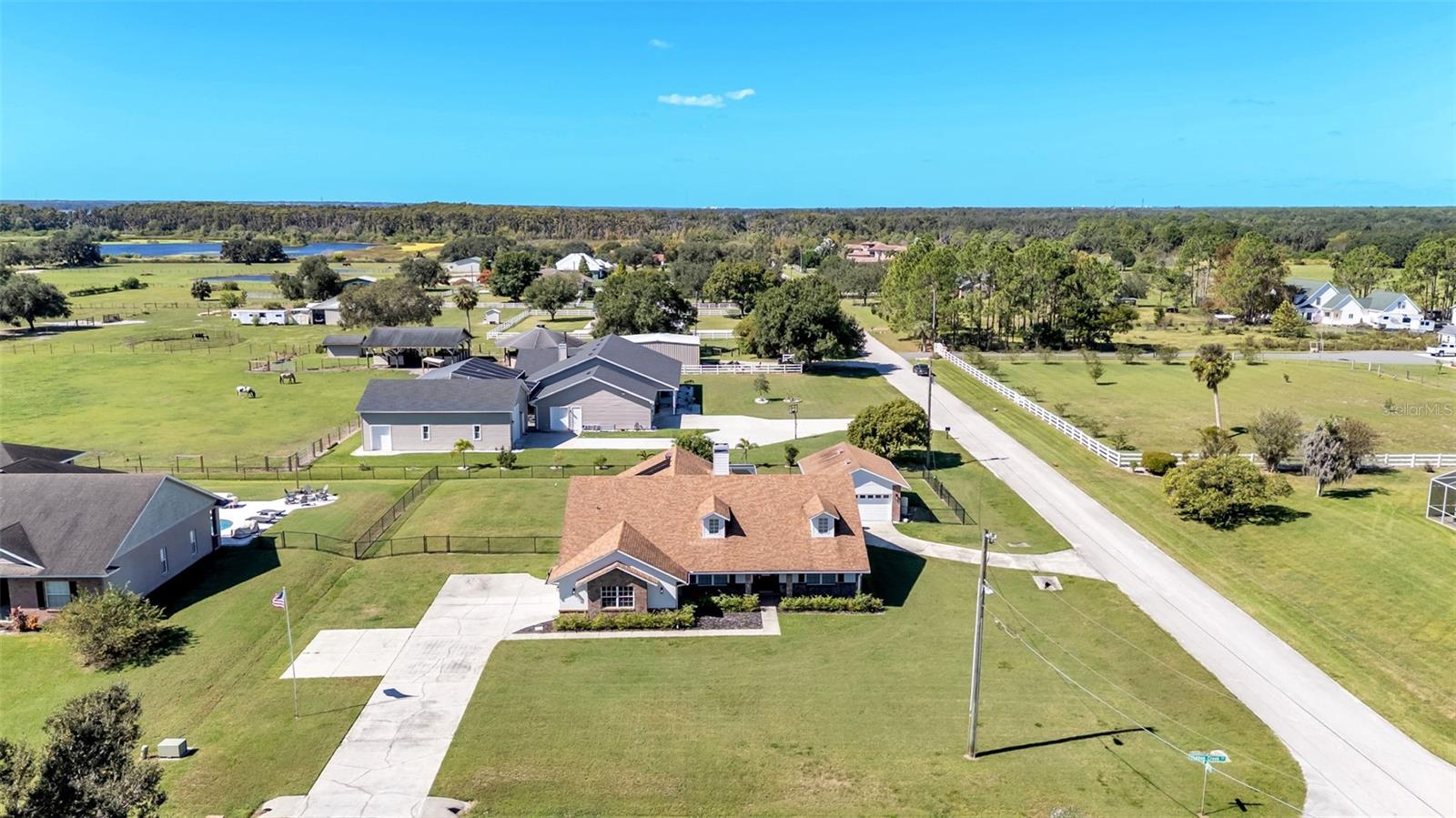 1301 HIDDEN CREEK CT, WINTER HAVEN, FL, 33880