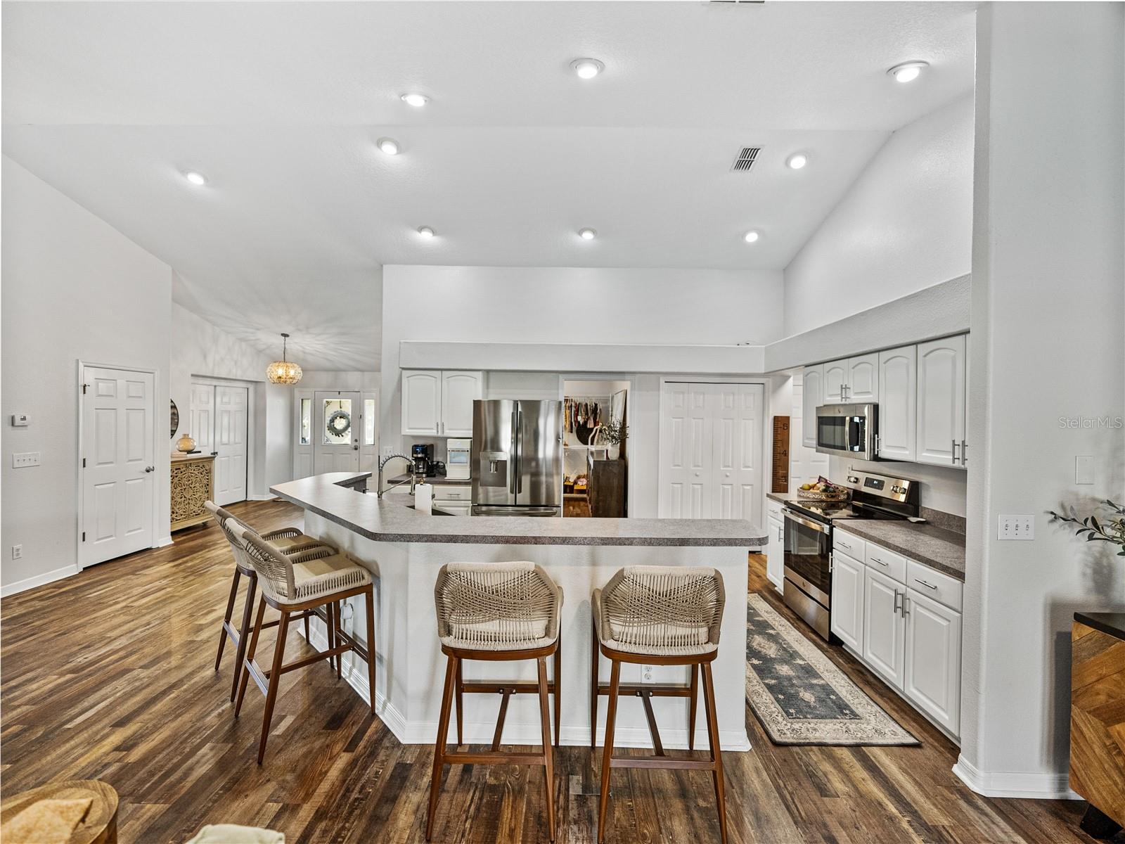 1301 HIDDEN CREEK CT, WINTER HAVEN, FL, 33880