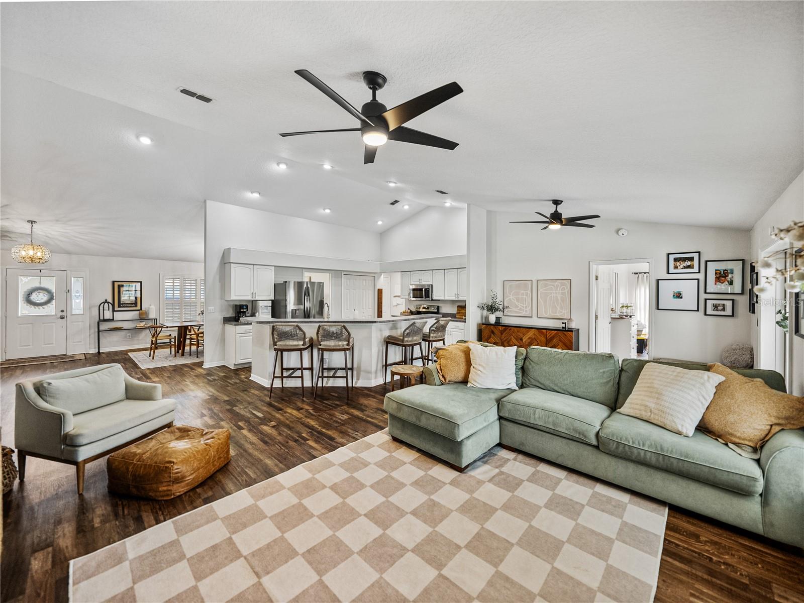 1301 HIDDEN CREEK CT, WINTER HAVEN, FL, 33880