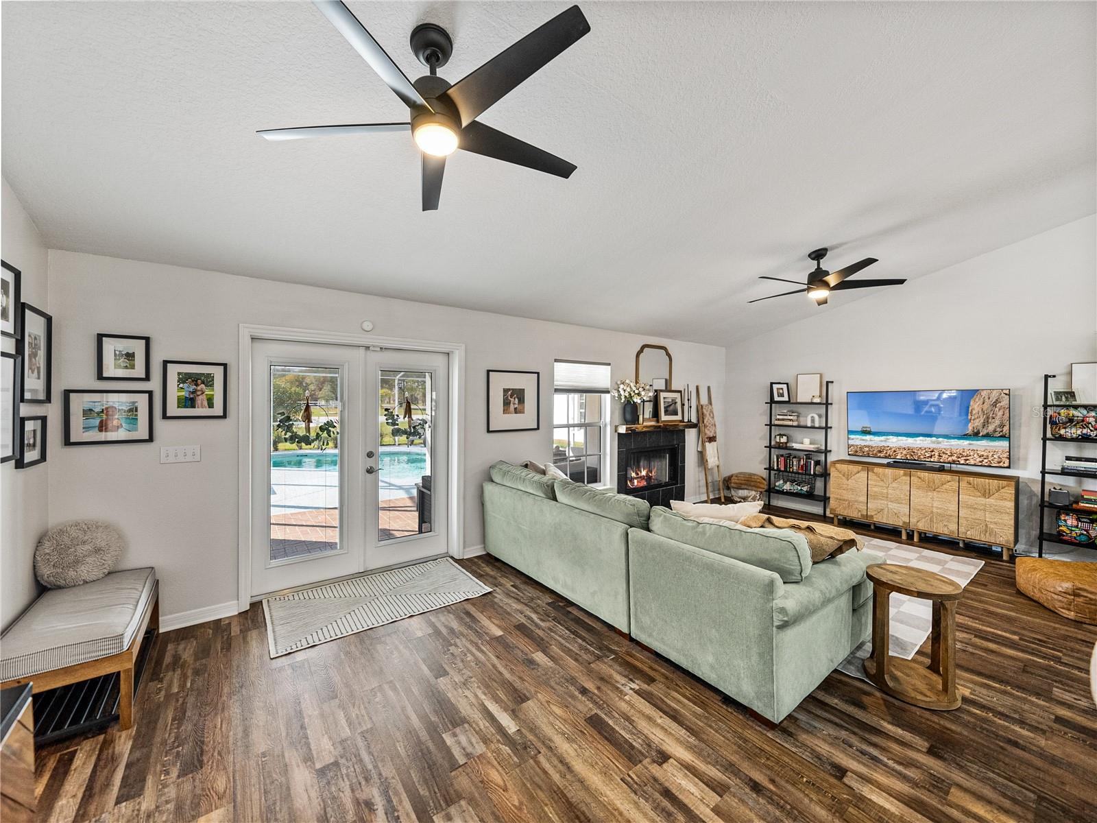 1301 HIDDEN CREEK CT, WINTER HAVEN, FL, 33880