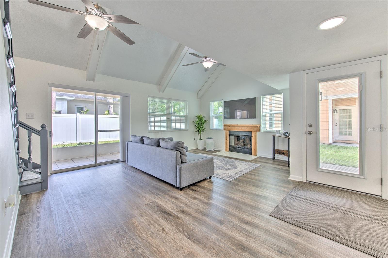 1216 BIG PINE DR #16, VALRICO, FL, 33596