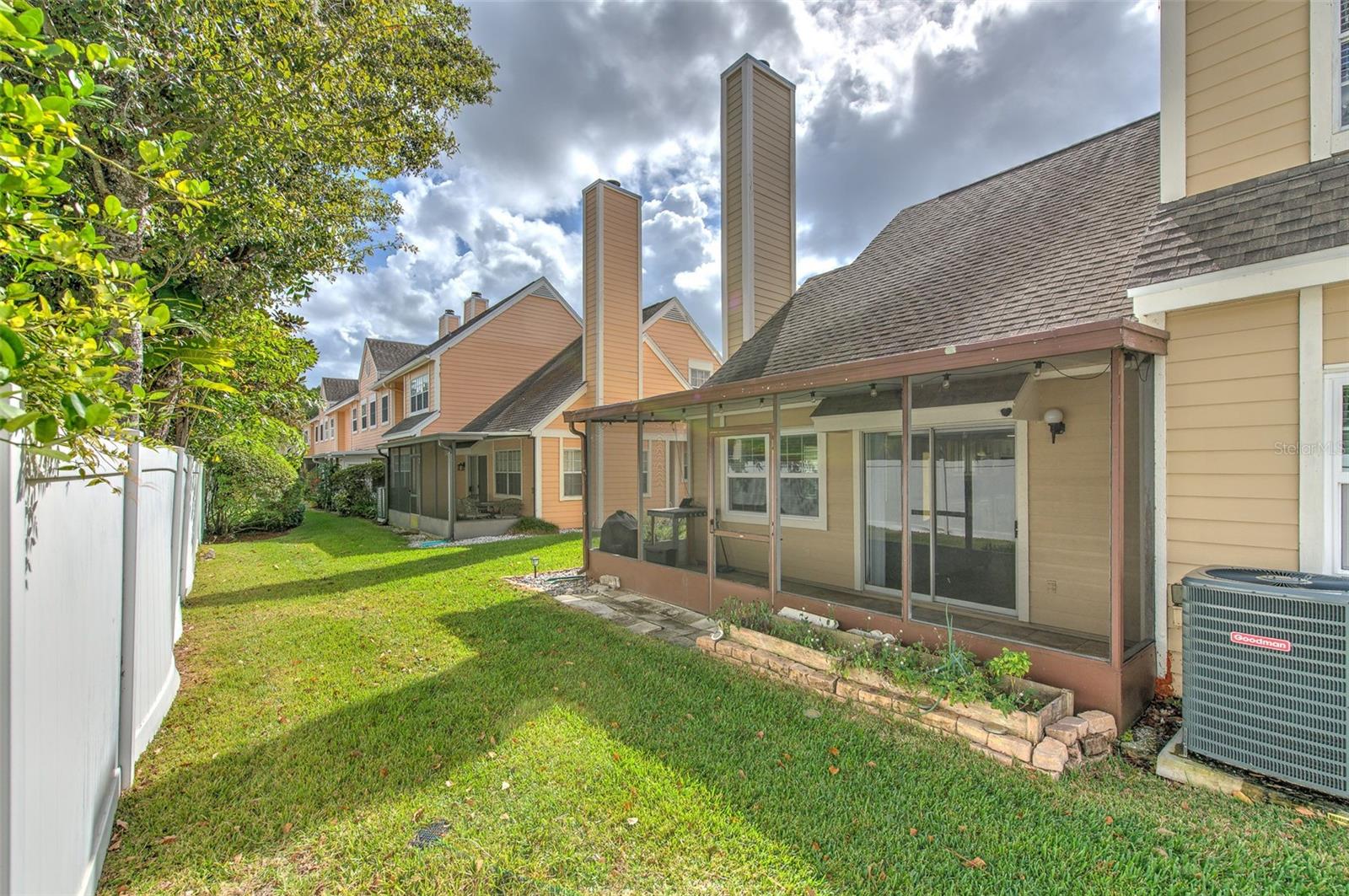 1216 BIG PINE DR #16, VALRICO, FL, 33596