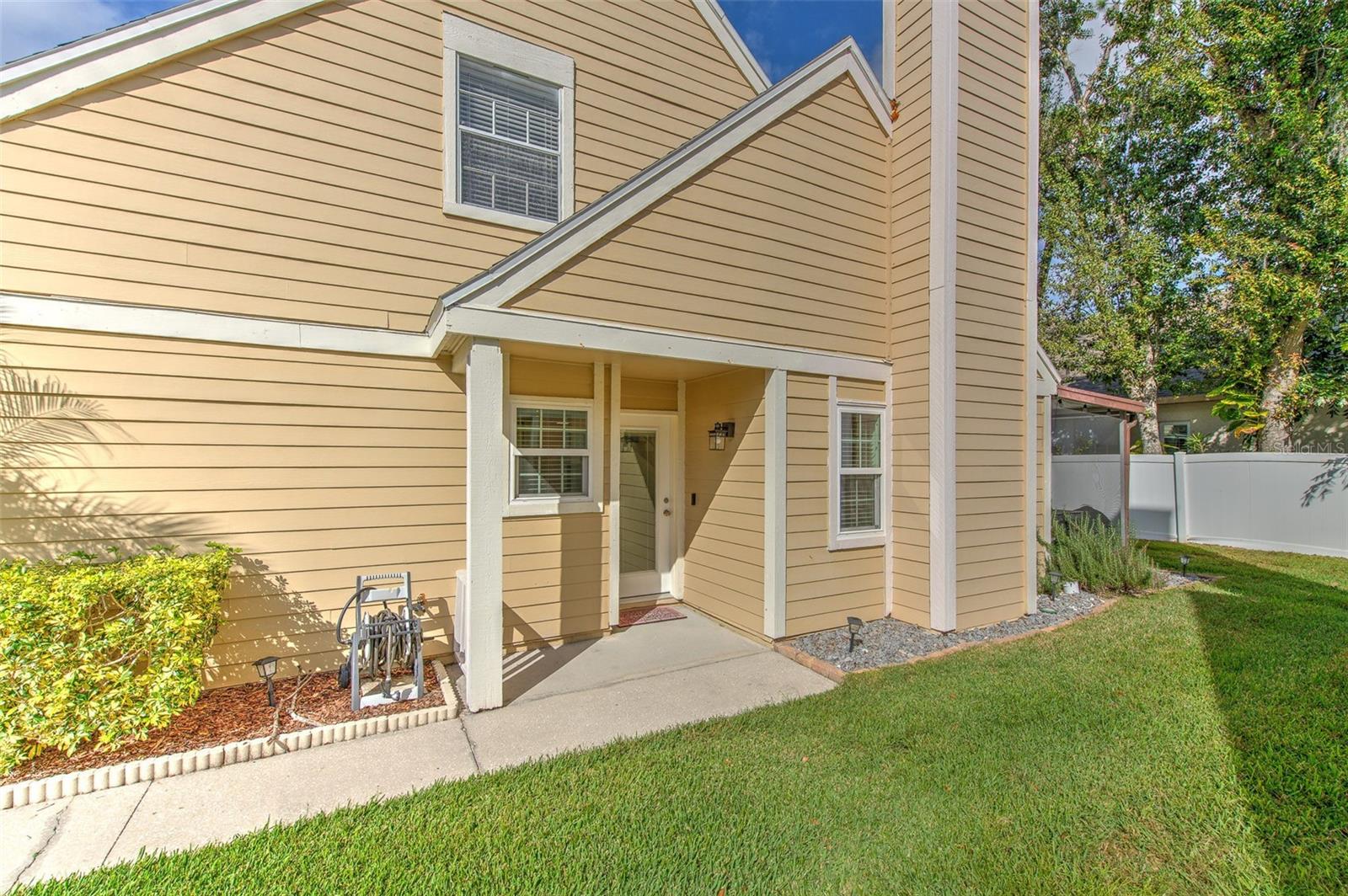 1216 BIG PINE DR #16, VALRICO, FL, 33596