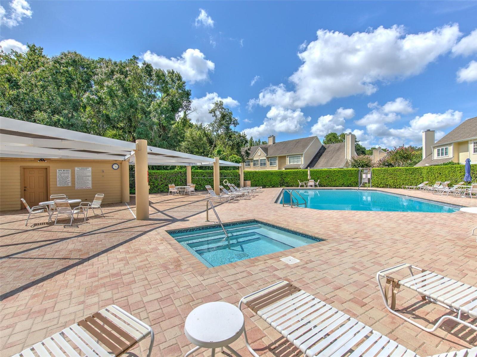 1216 BIG PINE DR #16, VALRICO, FL, 33596