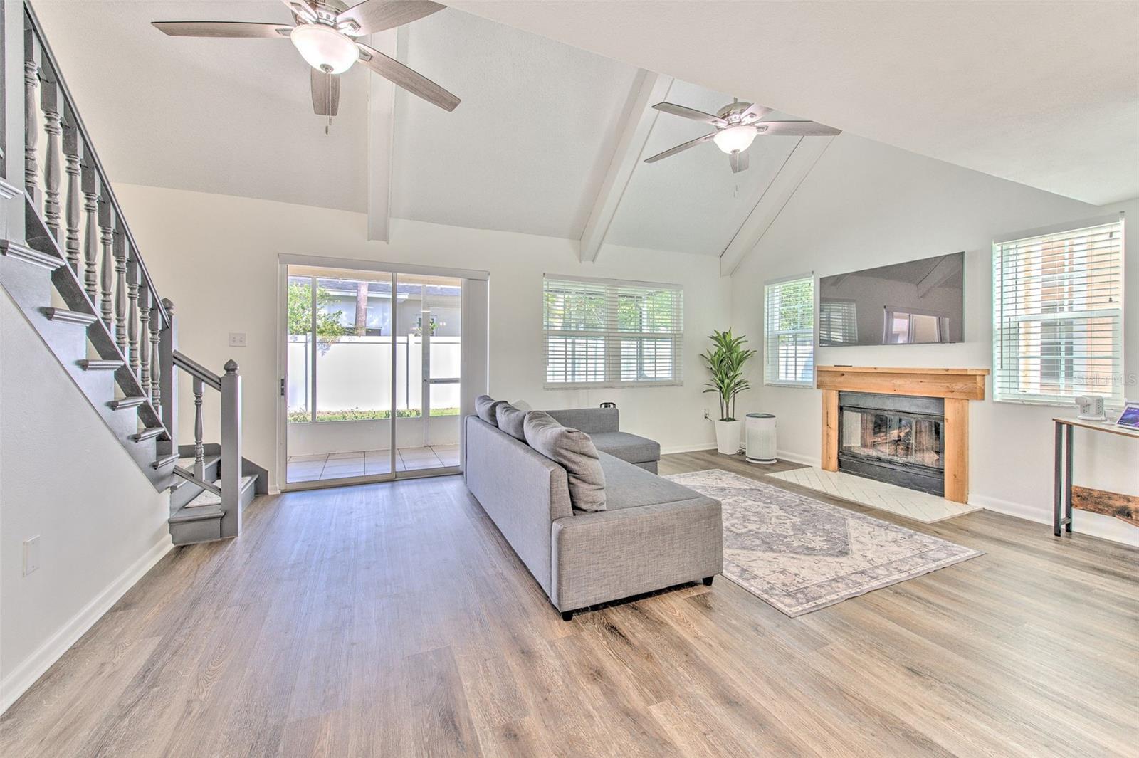 1216 BIG PINE DR #16, VALRICO, FL, 33596