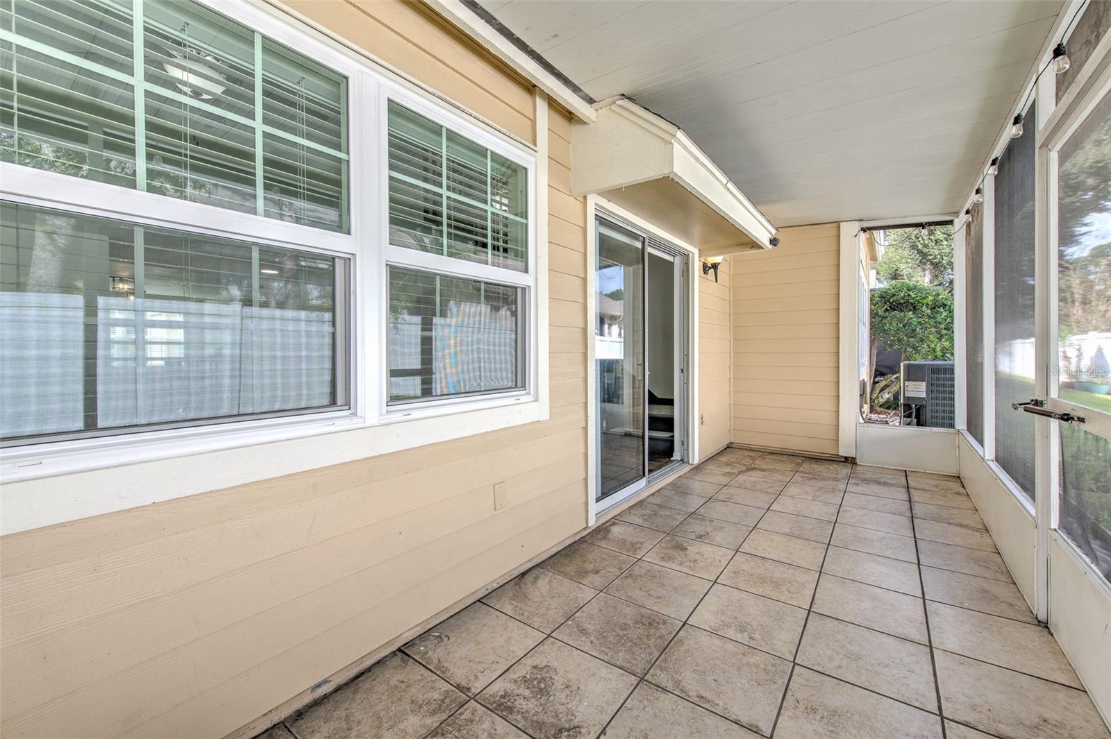 1216 BIG PINE DR #16, VALRICO, FL, 33596