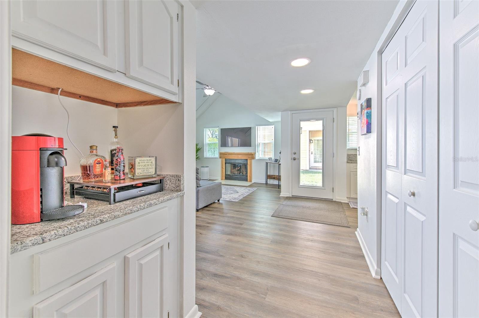 1216 BIG PINE DR #16, VALRICO, FL, 33596