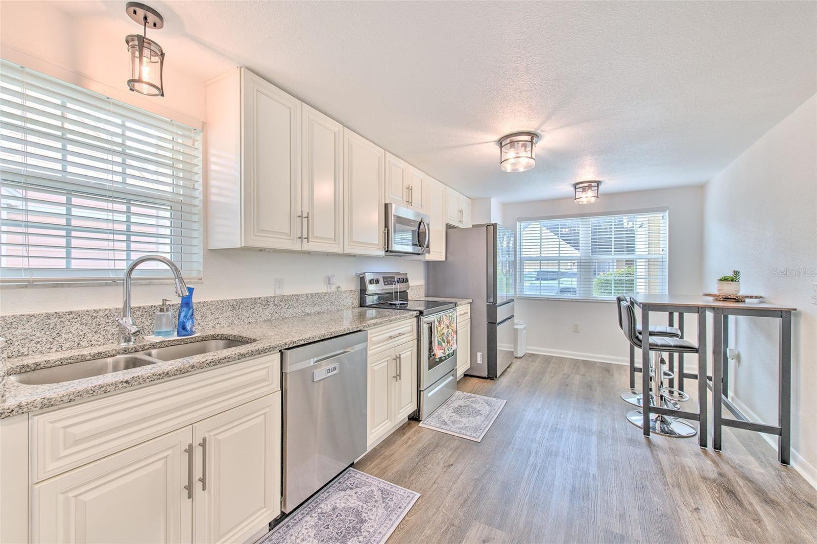 1216 BIG PINE DR #16, VALRICO, FL, 33596