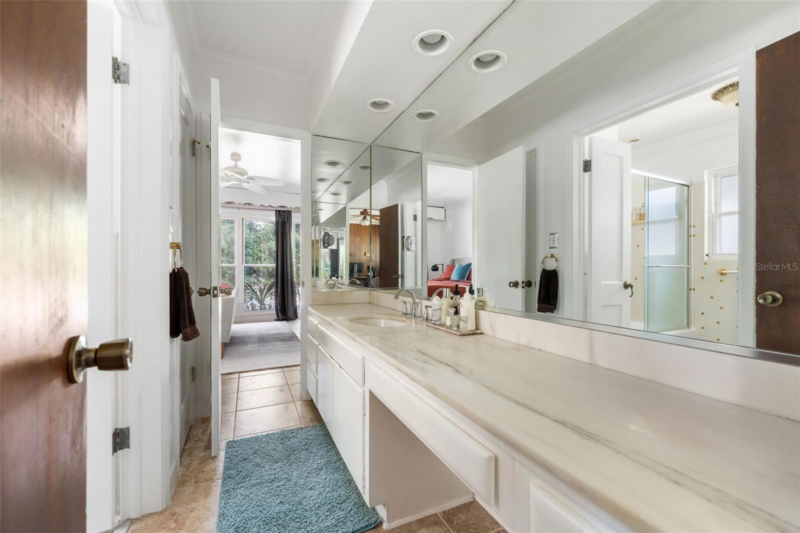 1920 NW 12TH RD, GAINESVILLE, FL, 32605