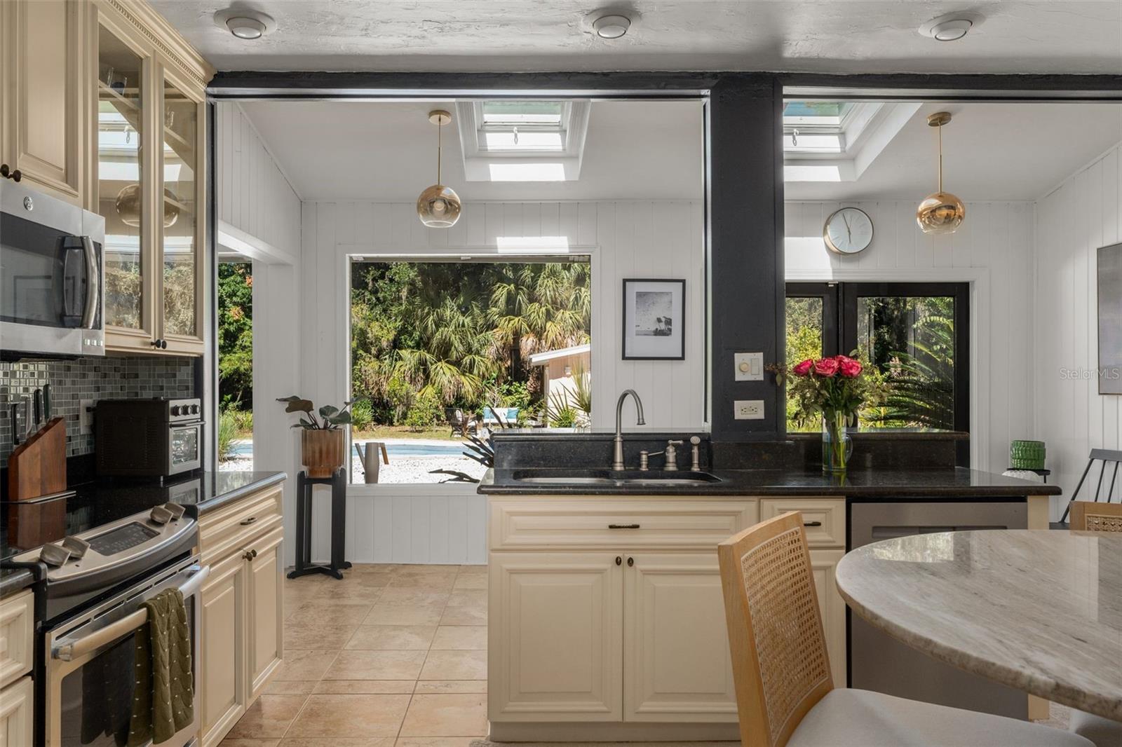 1920 NW 12TH RD, GAINESVILLE, FL, 32605