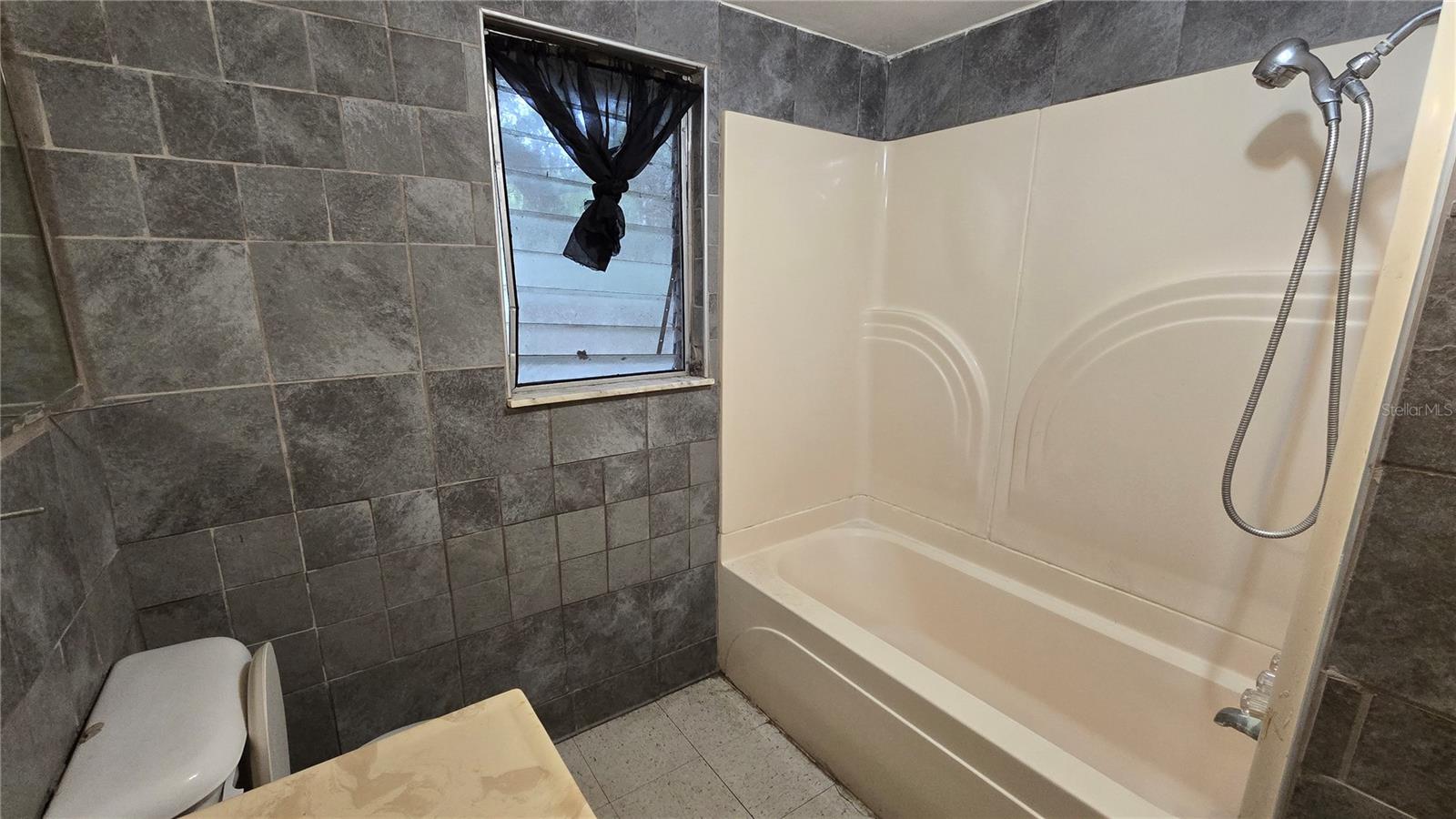 18426 POWELL RD, BROOKSVILLE, FL, 34604