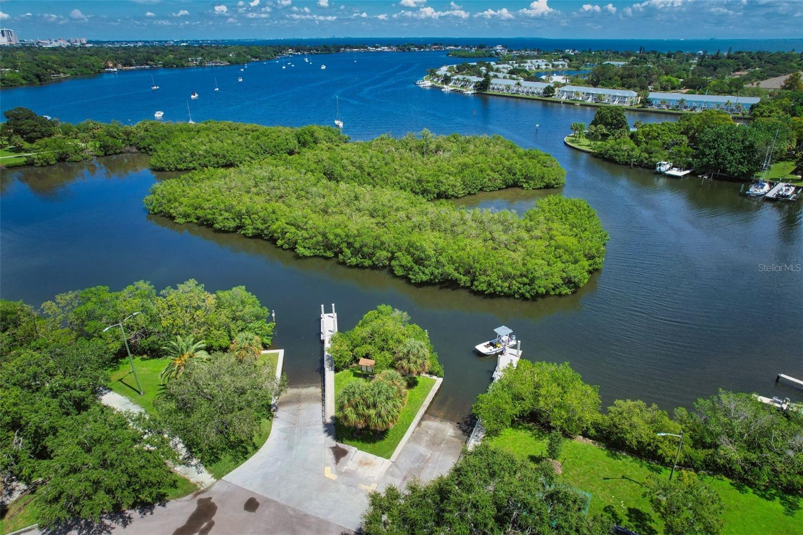 418 39TH AVE S, ST PETERSBURG, FL, 33705