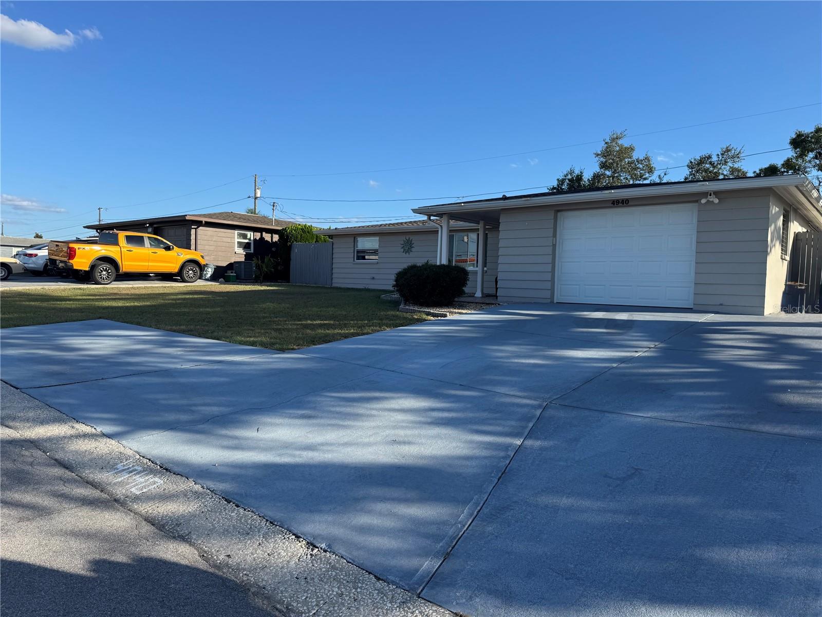 4940 PICTURE AVE, HOLIDAY, FL, 34690