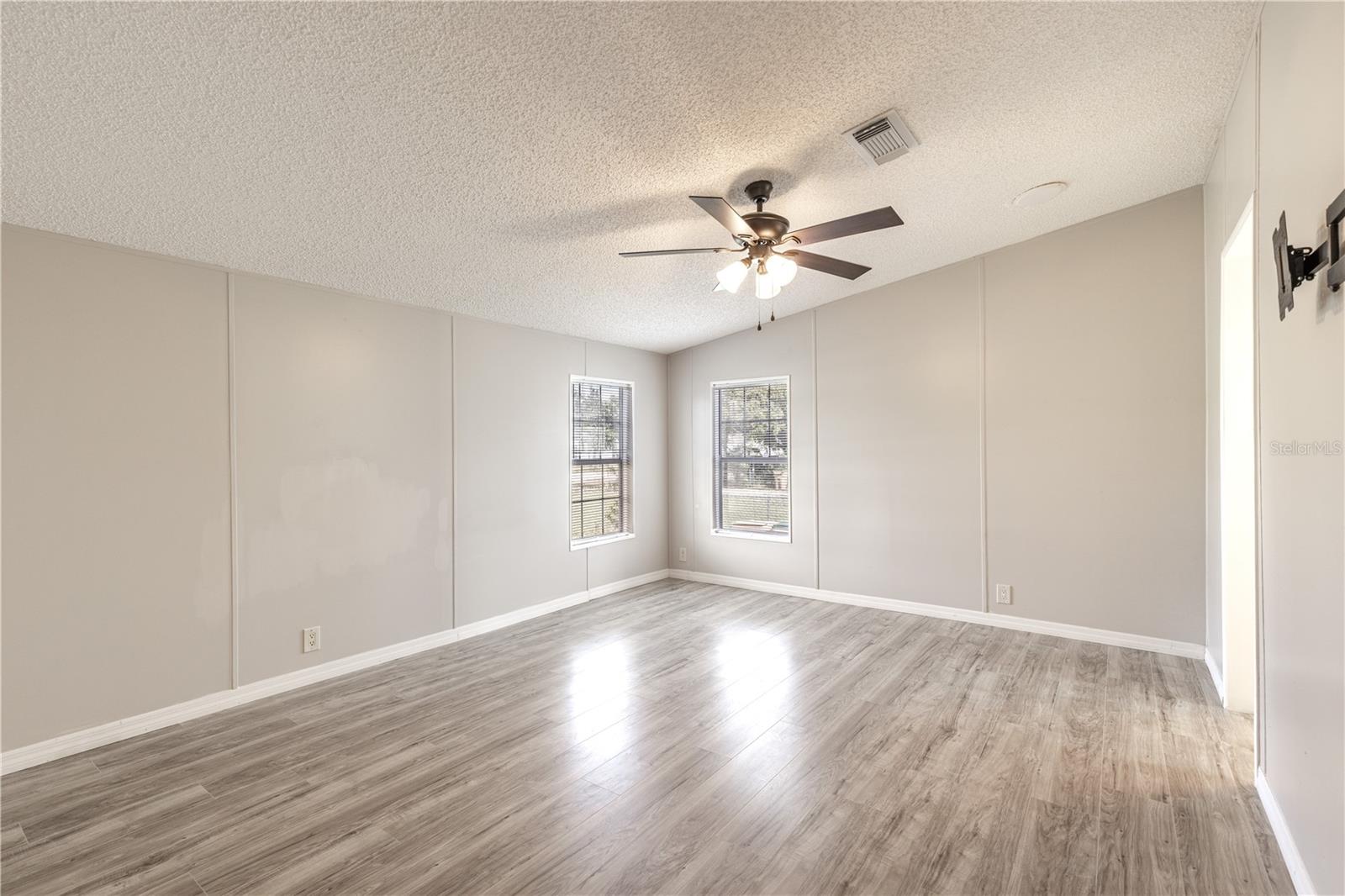 10902 WESTMONT RD, LEESBURG, FL, 34788