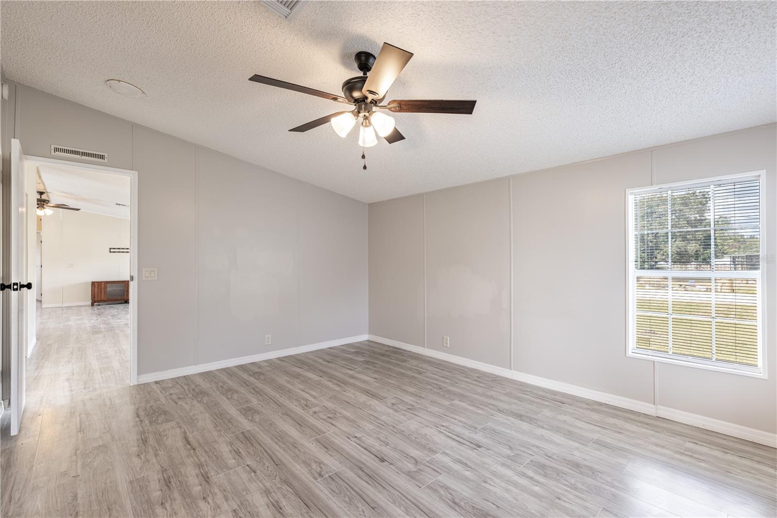 10902 WESTMONT RD, LEESBURG, FL, 34788