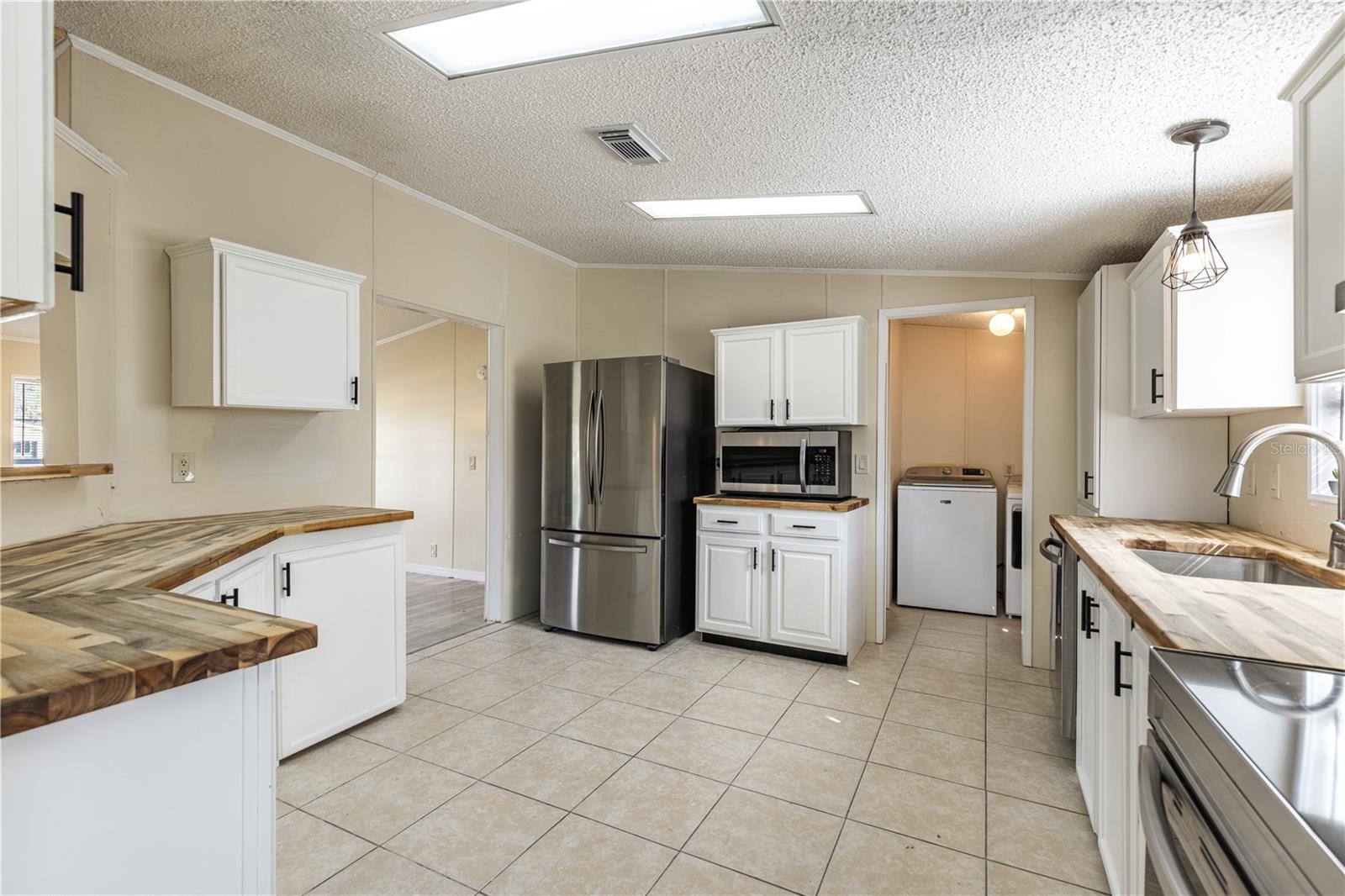 10902 WESTMONT RD, LEESBURG, FL, 34788