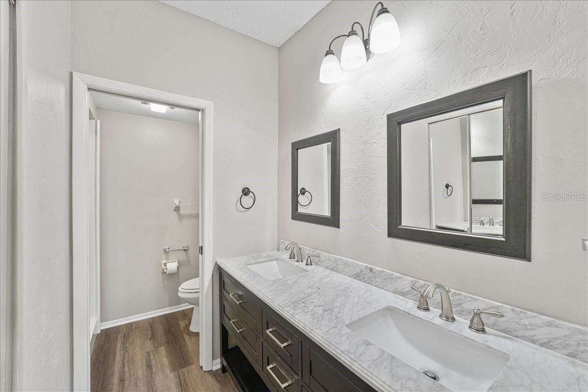 5621 GARDEN LAKES DR #1, BRADENTON, FL, 34203