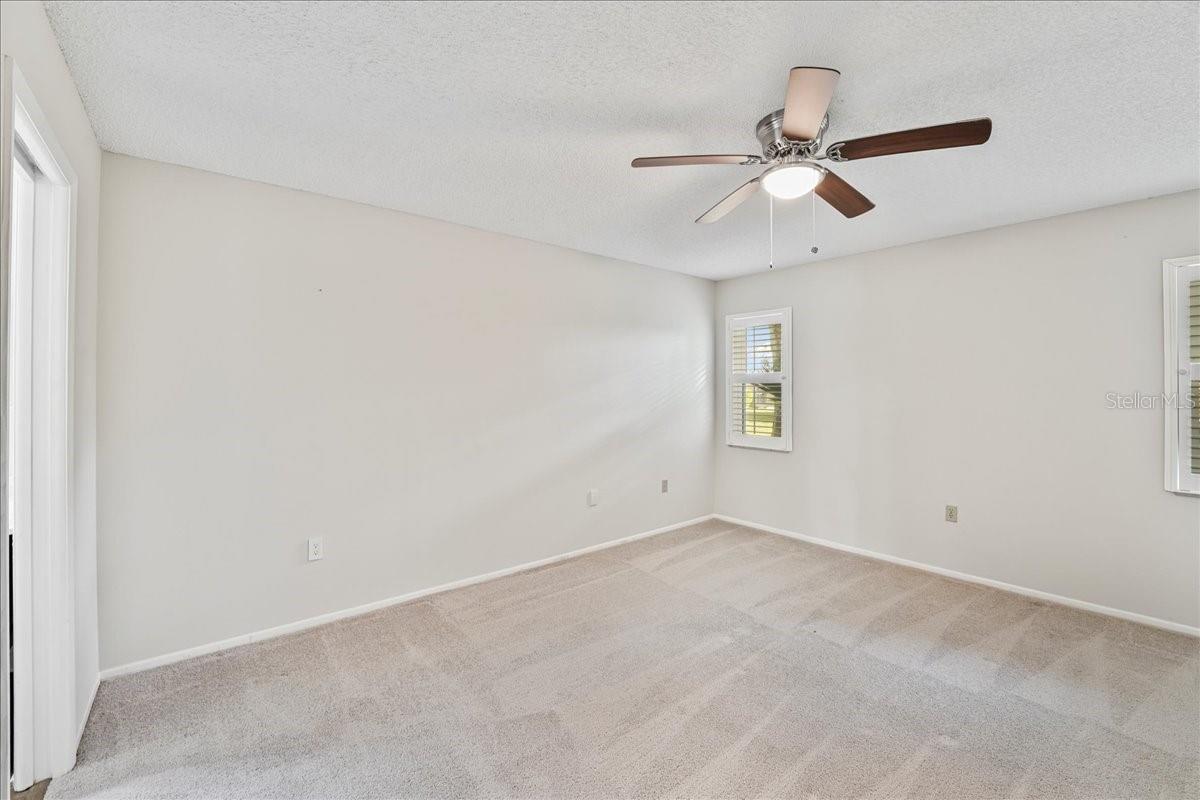 5621 GARDEN LAKES DR #1, BRADENTON, FL, 34203