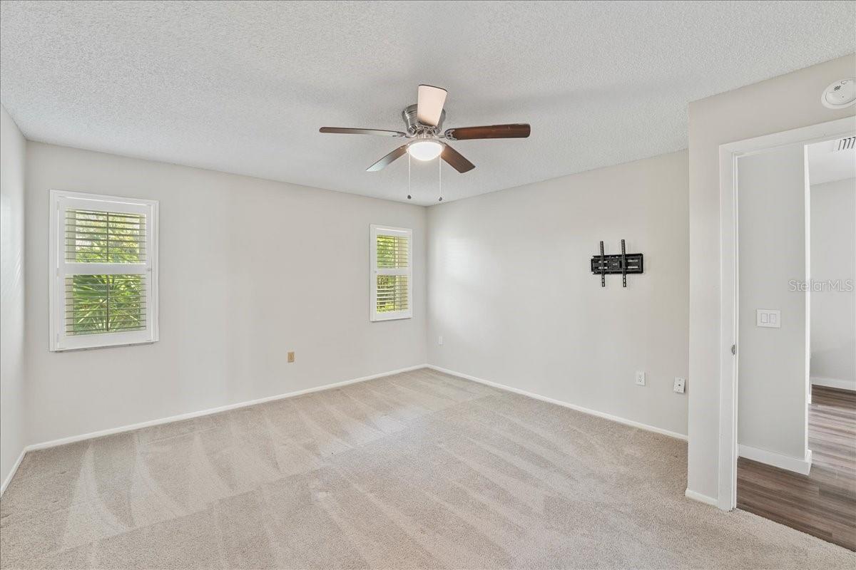 5621 GARDEN LAKES DR #1, BRADENTON, FL, 34203