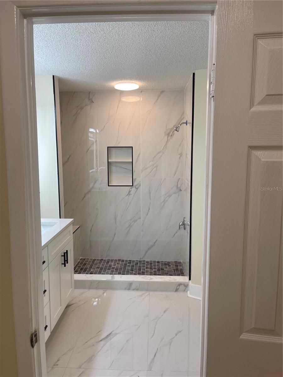 10813 VENICE CIR, TAMPA, FL, 33635