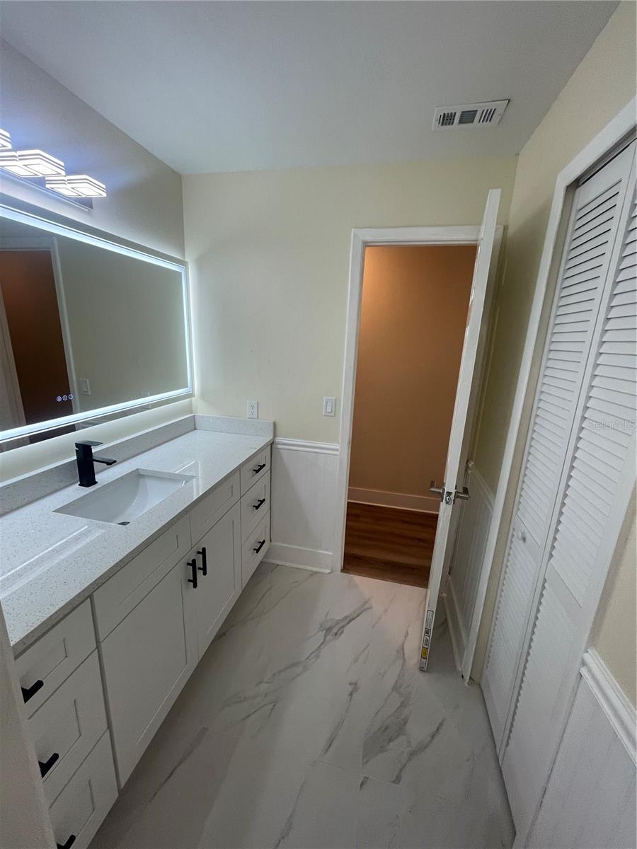 10813 VENICE CIR, TAMPA, FL, 33635