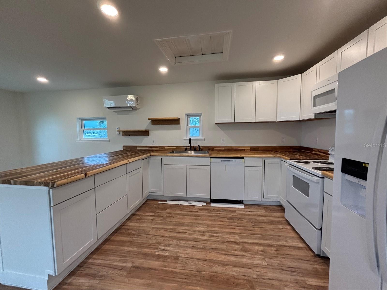 912 LAKE JESSIE DR, WINTER HAVEN, FL, 33881