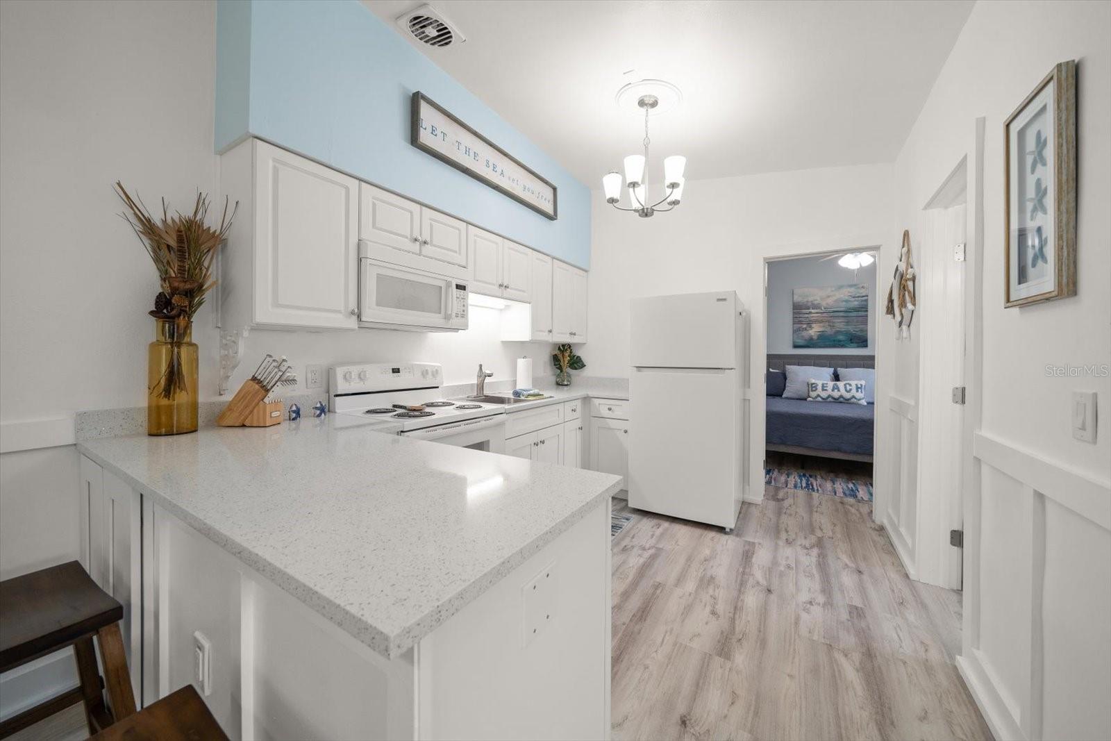 711 E GULF BLVD, INDIAN ROCKS BEACH, FL, 33785