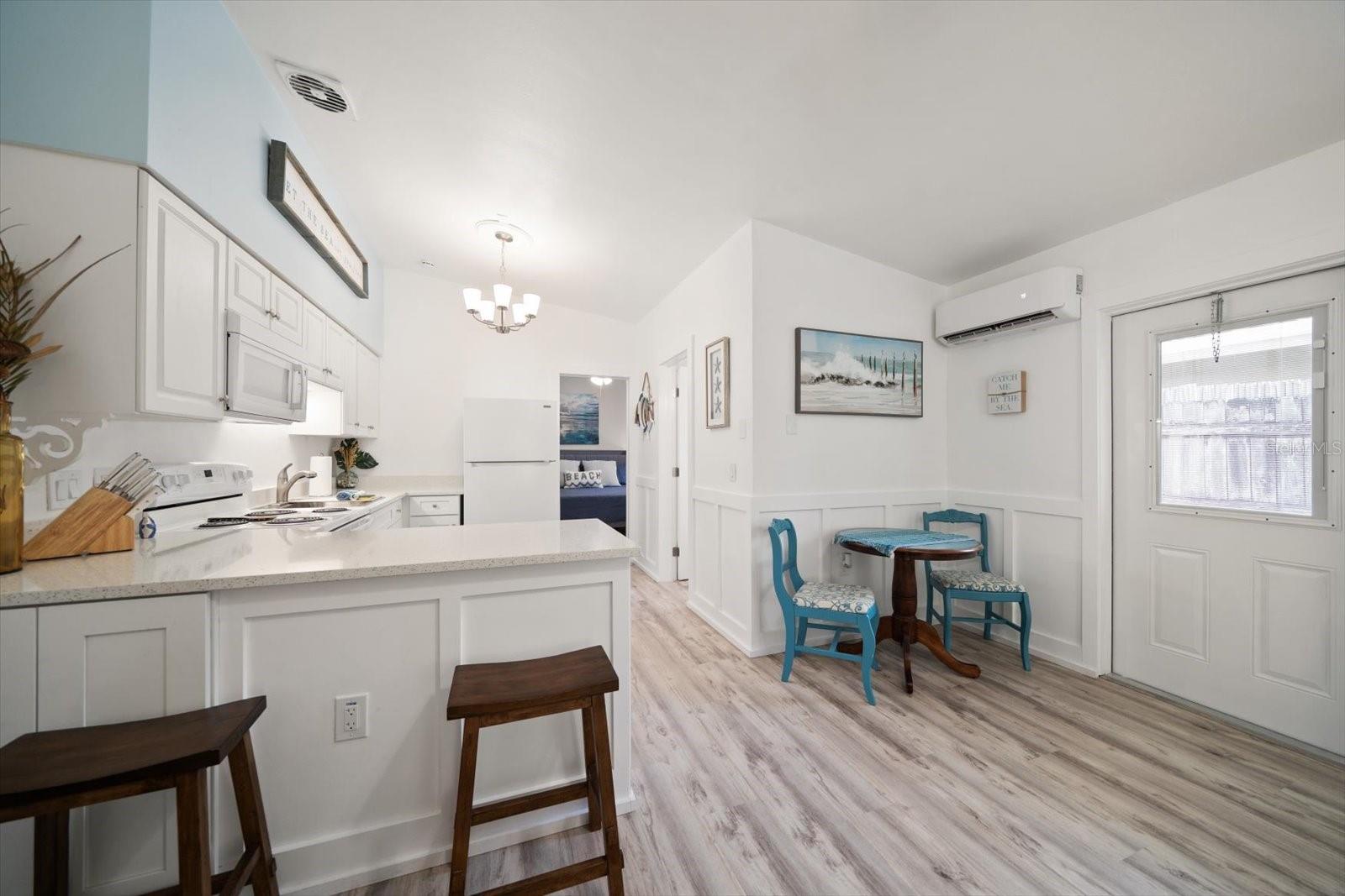 711 E GULF BLVD, INDIAN ROCKS BEACH, FL, 33785